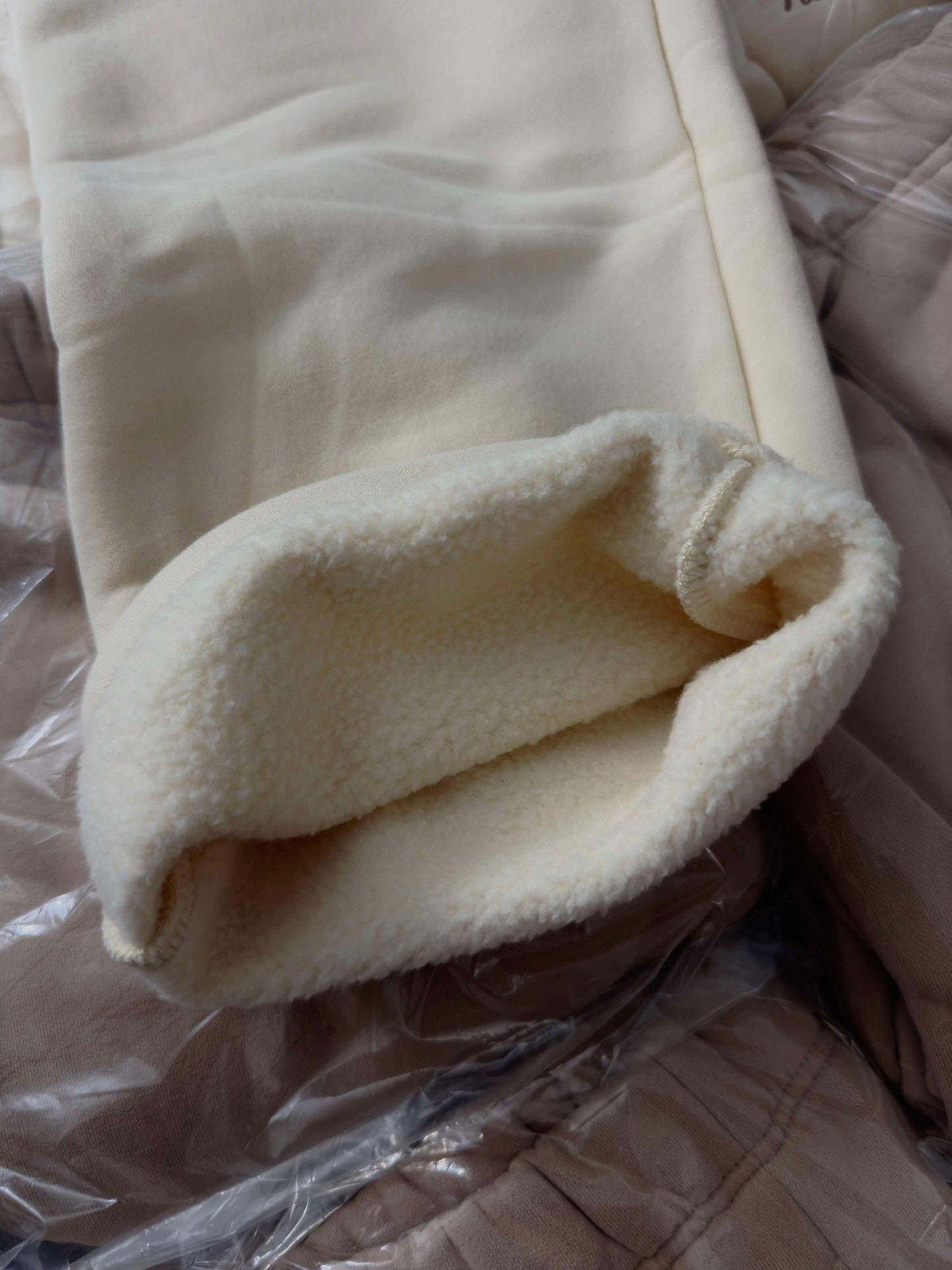 nostalgia sweatpants cream